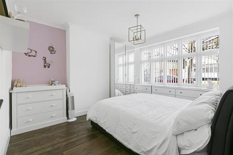 44 Hillview Road, Sutton, SM1 3NT