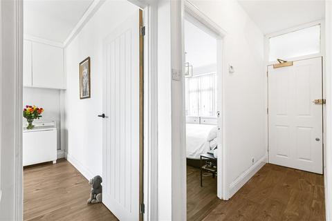 44 Hillview Road, Sutton, SM1 3NT