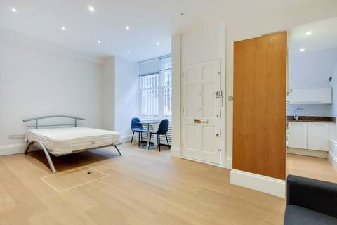 Studio to rent, Draycott Place, Sloane Square, London, SW3