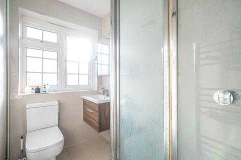 5 Sutton Court, London, W5 3PG