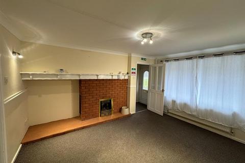 3 bedroom house to rent, Hednesford Road, Heath Hayes, Cannock