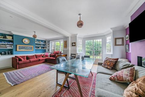 undefined, Hampstead Garden Suburb N2