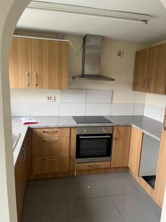 3 bedroom house to rent, Sandringham Avenue, Willenhall