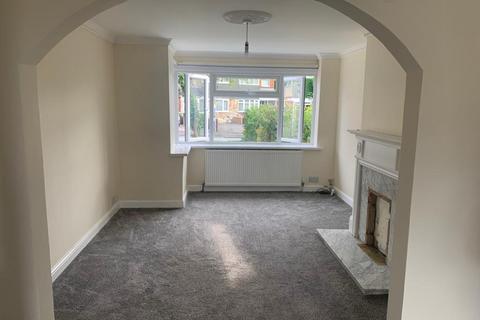 3 bedroom house to rent, Sandringham Avenue, Willenhall