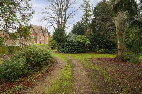 5 bedroom detached house for sale, New Dover Road, Canterbury