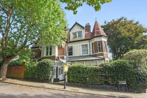 1 bedroom flat for sale, Whitehall Park  London N19 3TN