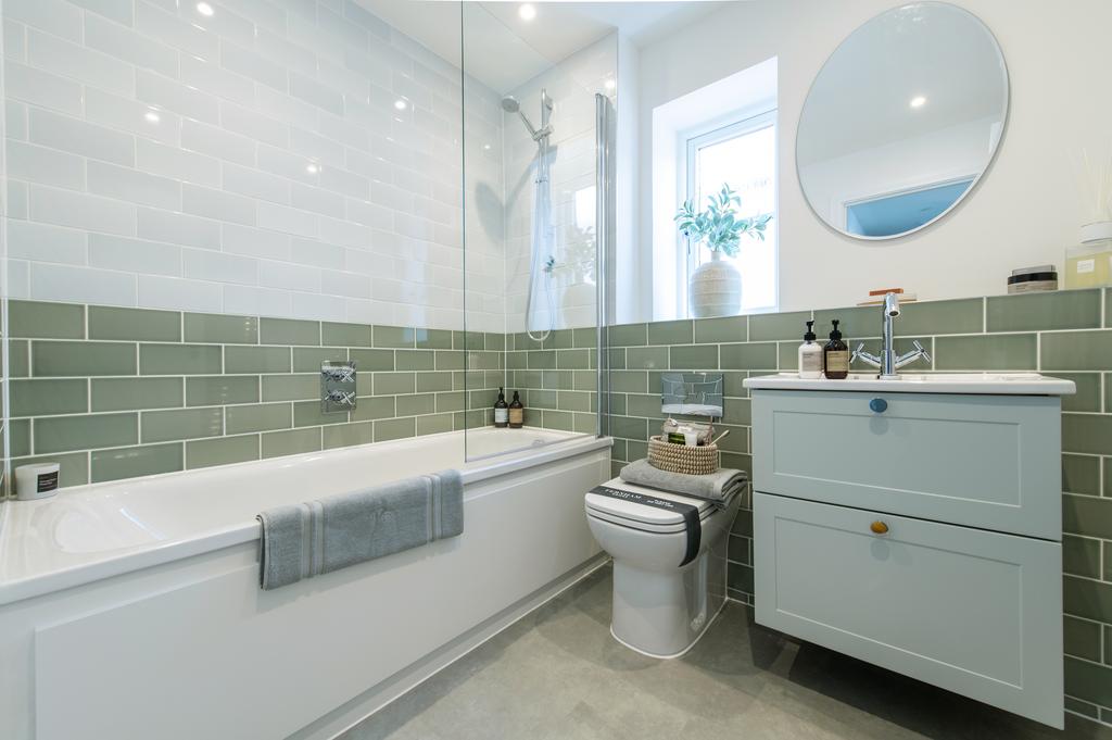 Sissinghurst 3 bedroom showhome   Main Bathroom