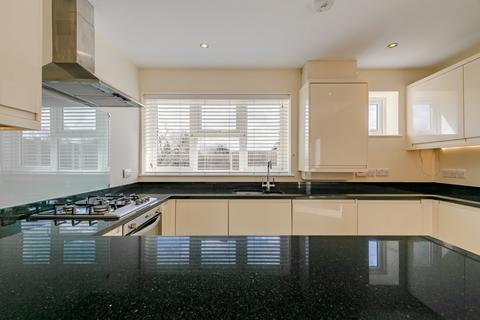 29 Cherry Tree Road, Milford, Godalming, GU8 5AX