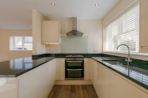 29 Cherry Tree Road, Milford, Godalming, GU8 5AX