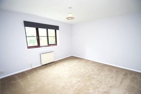 1 bedroom flat to rent, Dellfield Court, Hempstead Road, WATFORD, WD17