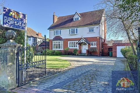 6 bedroom detached house for sale, Cambridge Road, Southport PR9