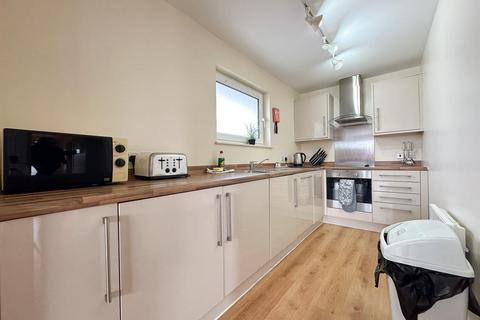 2 bedroom flat to rent, Albion Street, Cheltenham GL52 2LP