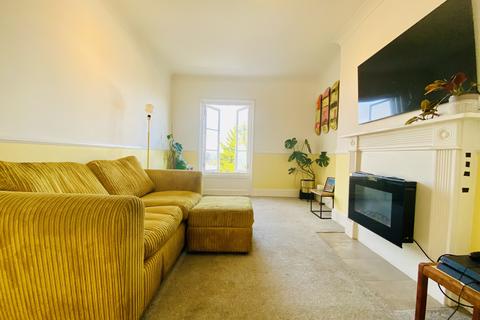 1 bedroom flat for sale, Flat 10, 23 Castle Street, Ryde, Isle of Wight