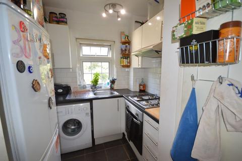 2 bedroom flat to rent, Hedgerley Lane, Beaconsfield HP9