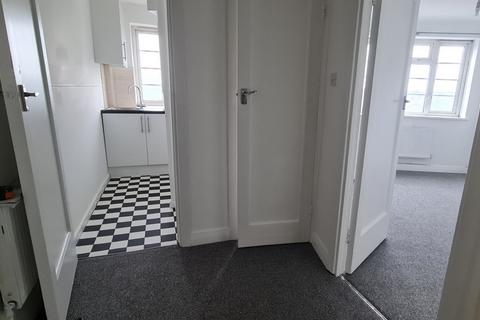 1 bedroom flat to rent, Ashford Road, London NW2