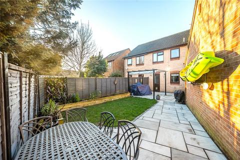 Pavy Close, Thatcham, Berkshire, RG19