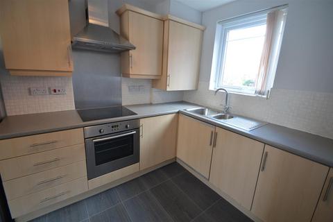 2 bedroom flat to rent, Bold Street, Manchester M15