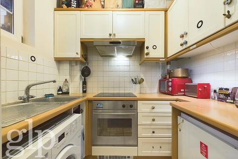 Studio to rent, Phoenix House, 104-110 Charing Cross Road, London, Greater London, WC2H