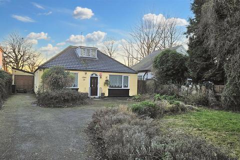 2 bedroom detached bungalow for sale, Glen Road, Oadby, Leicester