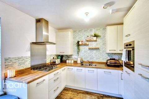 2 bedroom flat for sale, Germander Avenue, ROCHESTER