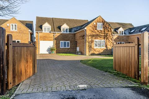 4 bedroom detached house for sale, Wroslyn Road, Freeland, Oxfordshire