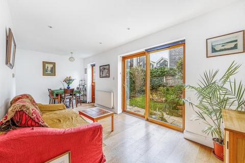 2 bedroom ground floor maisonette for sale, Carlton Road, London, W4