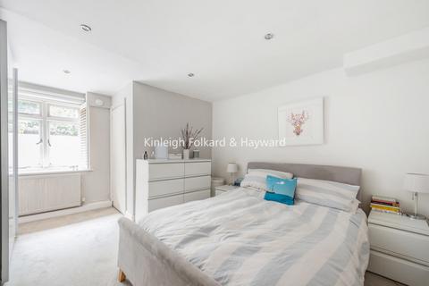 2 bedroom flat to rent, Crediton Hill London NW6