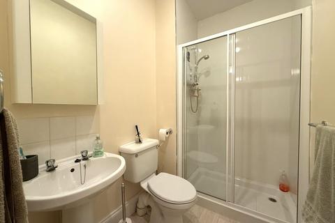 2 bedroom flat to rent, 681 Alexandra Parade, Glasgow, G31