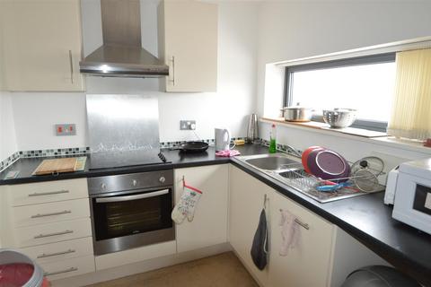 2 bedroom flat to rent, Life Building, Hulme M15