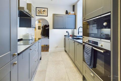 2 bedroom flat for sale, Blackwater Road, East Sussex