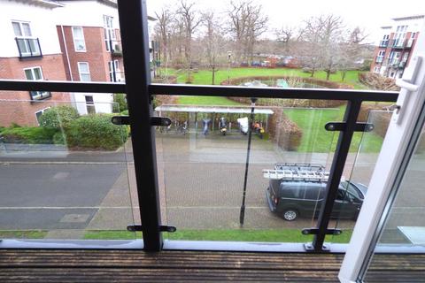 1 bedroom flat for sale, LEATHERHEAD