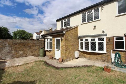 2 bedroom house to rent, R/O York Road, Southend on Sea SS1