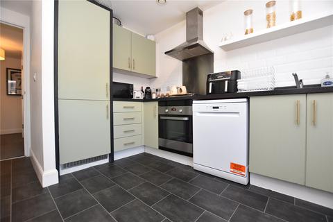 2 bedroom apartment for sale, 8 Rudding Court, Scampston Drive, East Ardsley, Wakefield, West Yorkshire