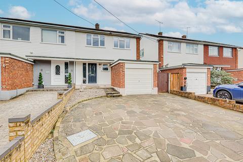 4 bedroom semi-detached house for sale, Oakfield Road, Benfleet, SS7