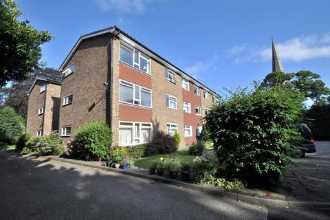 2 bedroom flat to rent, Maxwell House, Chislehurst