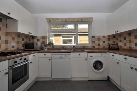 2 bedroom flat to rent, Maxwell House, Chislehurst