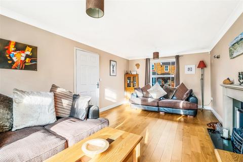 15 Yeomanry Close, Sutton Coldfield, B75 7HN