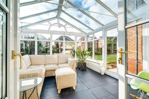 15 Yeomanry Close, Sutton Coldfield, B75 7HN