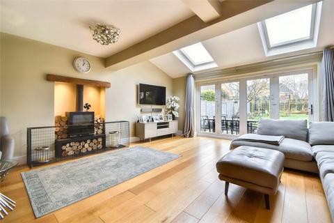 5 bedroom semi-detached house for sale, Alexander Avenue, Worcestershire WR9