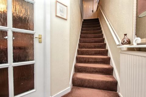 15 Andrew Place, Carluke, ML8 5UD