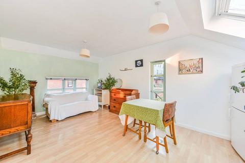 1 bedroom flat for sale, Garden Terrace, Pimlico, London, SW1V