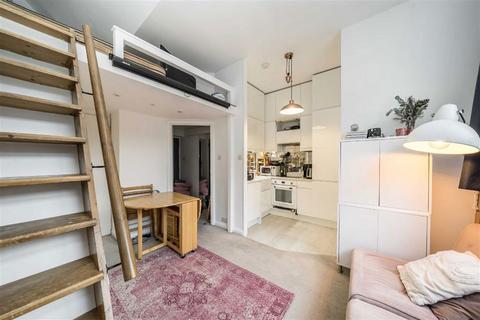 Studio for sale, Newington Causeway, London SE1