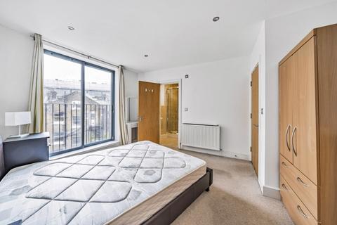 2 bedroom apartment to rent, Goswell Road London EC1V