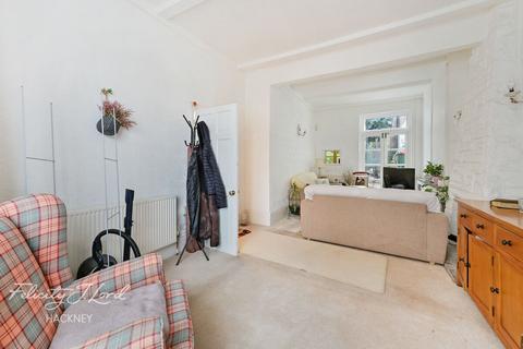 43 Tudor Road, London, E9 7SN