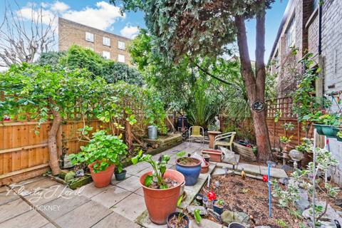 43 Tudor Road, London, E9 7SN