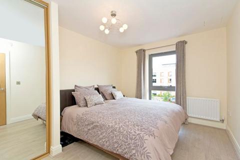 2 bedroom flat to rent, SW17 0BF