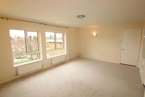 3 bedroom apartment for sale, Upper Hitch, Watford WD19