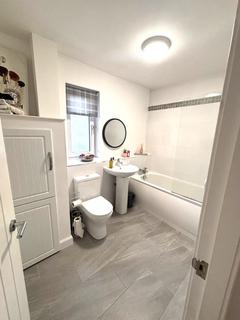 undefined, London Road, Glasgow, G40