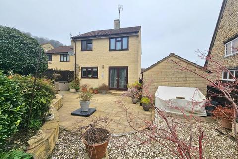 14 Blackwells, Woodmancote, Dursley, GL11 4BG
