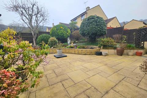 14 Blackwells, Woodmancote, Dursley, GL11 4BG